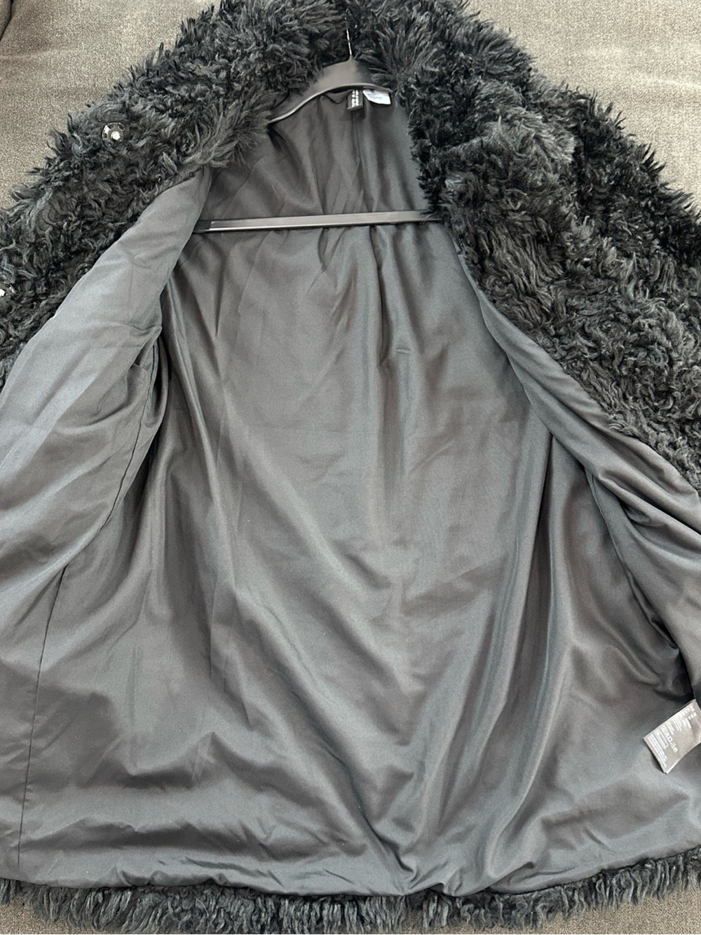 H&M DIVIDED Women's Black Shag Faux Fur Coat Size XS - Picture 6 of 11